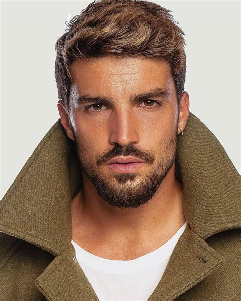 Mariano Di Vaio .